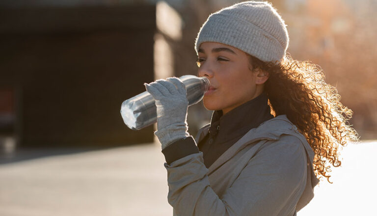 5 razones por las que debes mantenerte hidratado en invierno
